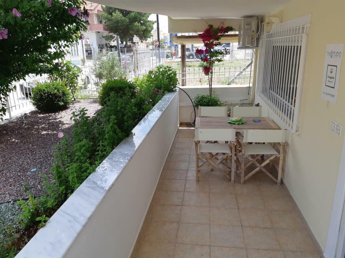 Evaggelia Design Suite Nea Peramos  Exterior photo